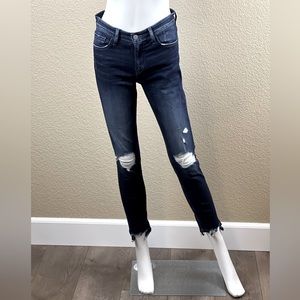LN $88 Express Flying Monkey Ripped Stretch Skinny Jeans